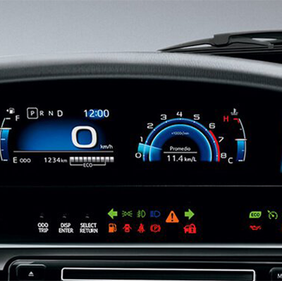 Tablero deportivo 
 Con panel digital TFT (Thin Film Transistor) de 4,2” que muestra información de la marcha del vehículo, para mayor visibilidad tanto de día como de noche.